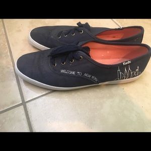 Taylor Swift welcome to New York keds